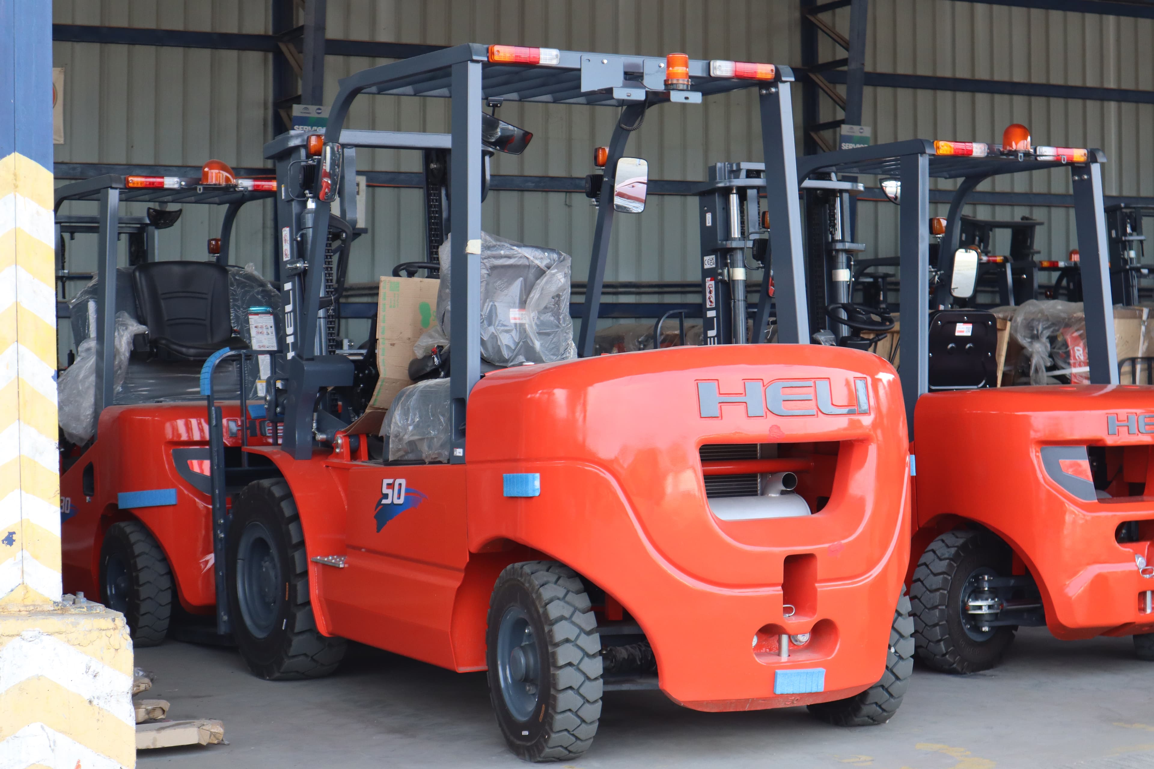 Internal Combustion Forklift Series - Model 4