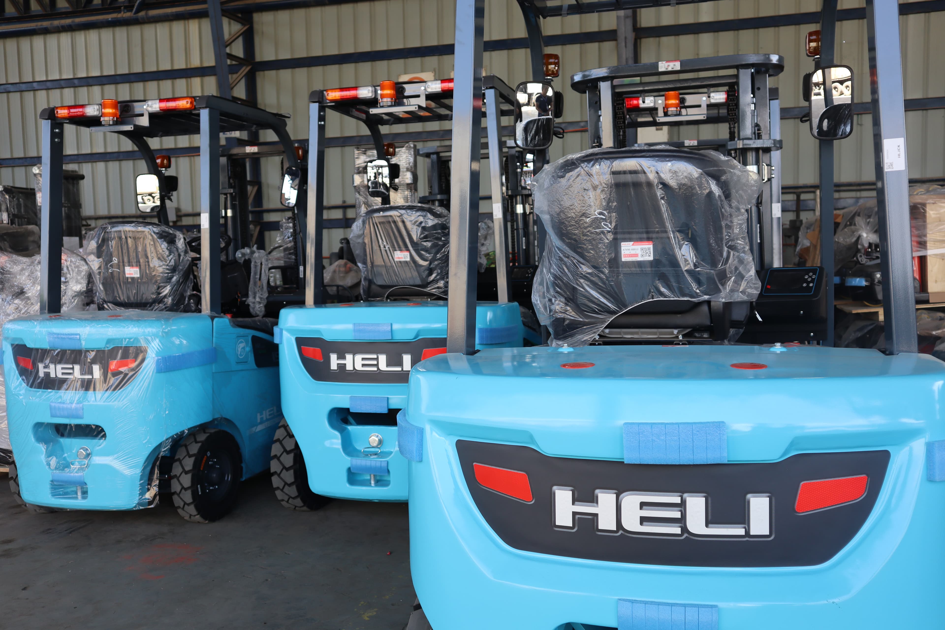 Lithium Battery Forklift - Model 6